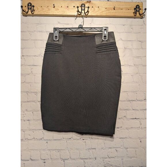 Sapphire Red stretchy pencil skirt size large * - Picture 1 of 2